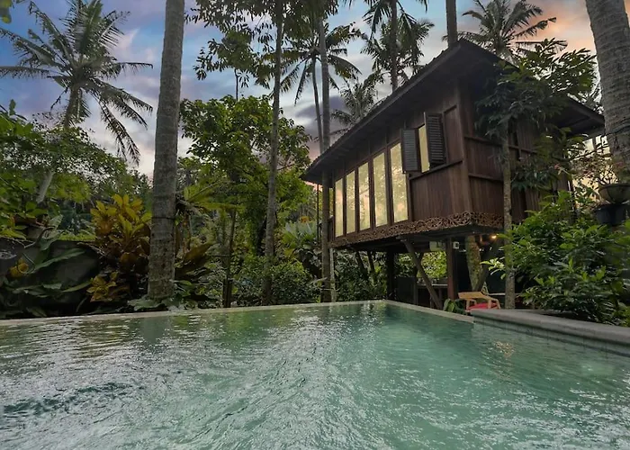 Treehouse With Private Pool Near Yogabarn - In Center - Adult Only * Ubud