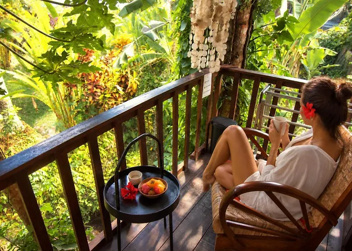 Ferienhaus Treehouse With Private Pool Near Yogabarn - In Center - Adult Only *
