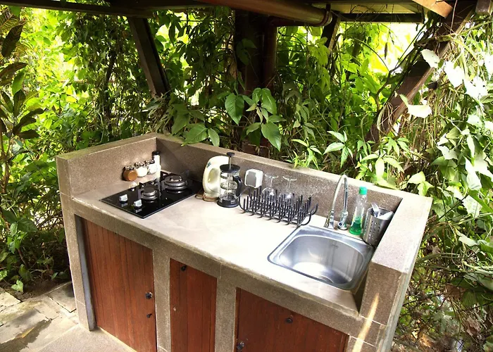 Treehouse With Private Pool Near Yogabarn - In Center - Adult Only Ferienhaus *