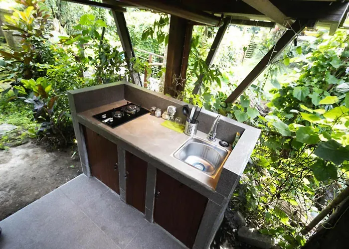 Ferienhaus Treehouse With Private Pool Near Yogabarn - In Center - Adult Only *